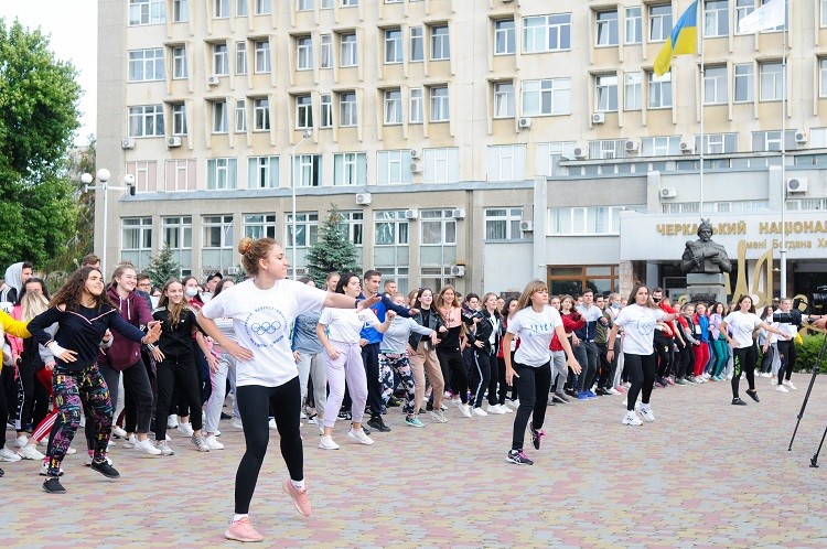 ЯК ПРОЙШОВ ШІСТНАДЦЯТИЙ ЩОРІЧНИЙ ОЛІМПІЙСЬКИЙ УРОК У ЧНУ