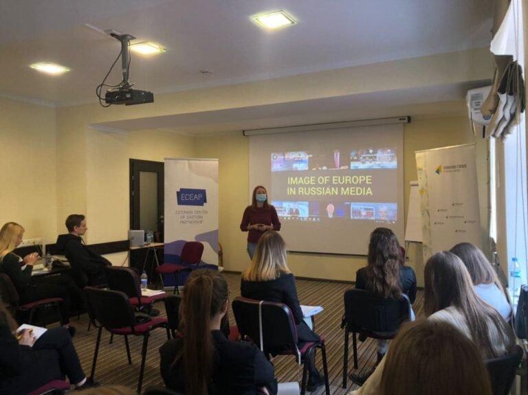 СТУДЕНТИ-ЖУРНАЛІСТИ ПРОСЛУХАЛИ ТРЕНІНГ ПРО СУЧАСНІ ВИКЛИКИ ПРОФЕСІЇ