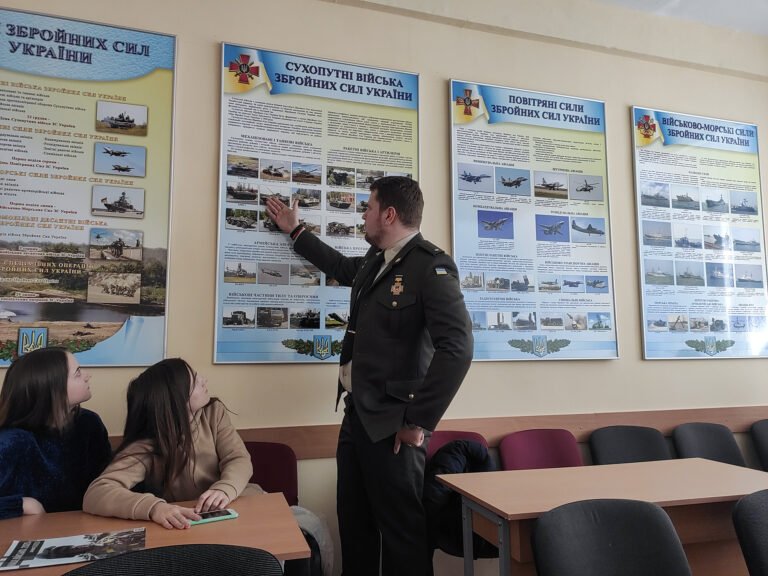 Студенти ЧНУ відвідали тренінг із військової журналістики