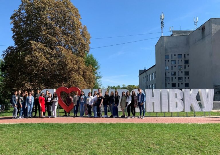 Миронівський завод із виготовлення круп і комбікормів відвідали студенти-медійники