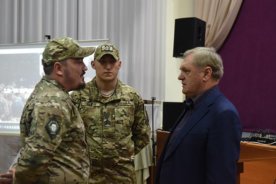 Бійці «Азову» завітали в Черкаський національний