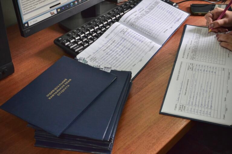 Сесійний марафон: життя студентів у період складання іспитів