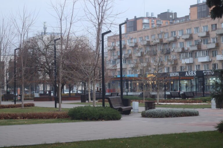 Фотопроєкт “Екологія скверу “Юність”в Черкасах”